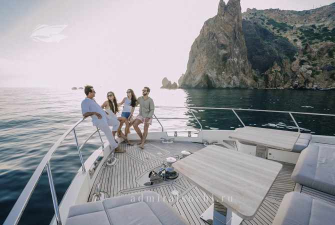 Морские круизы на яхте