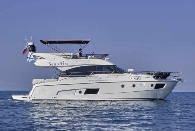 Яхта Bavaria 420